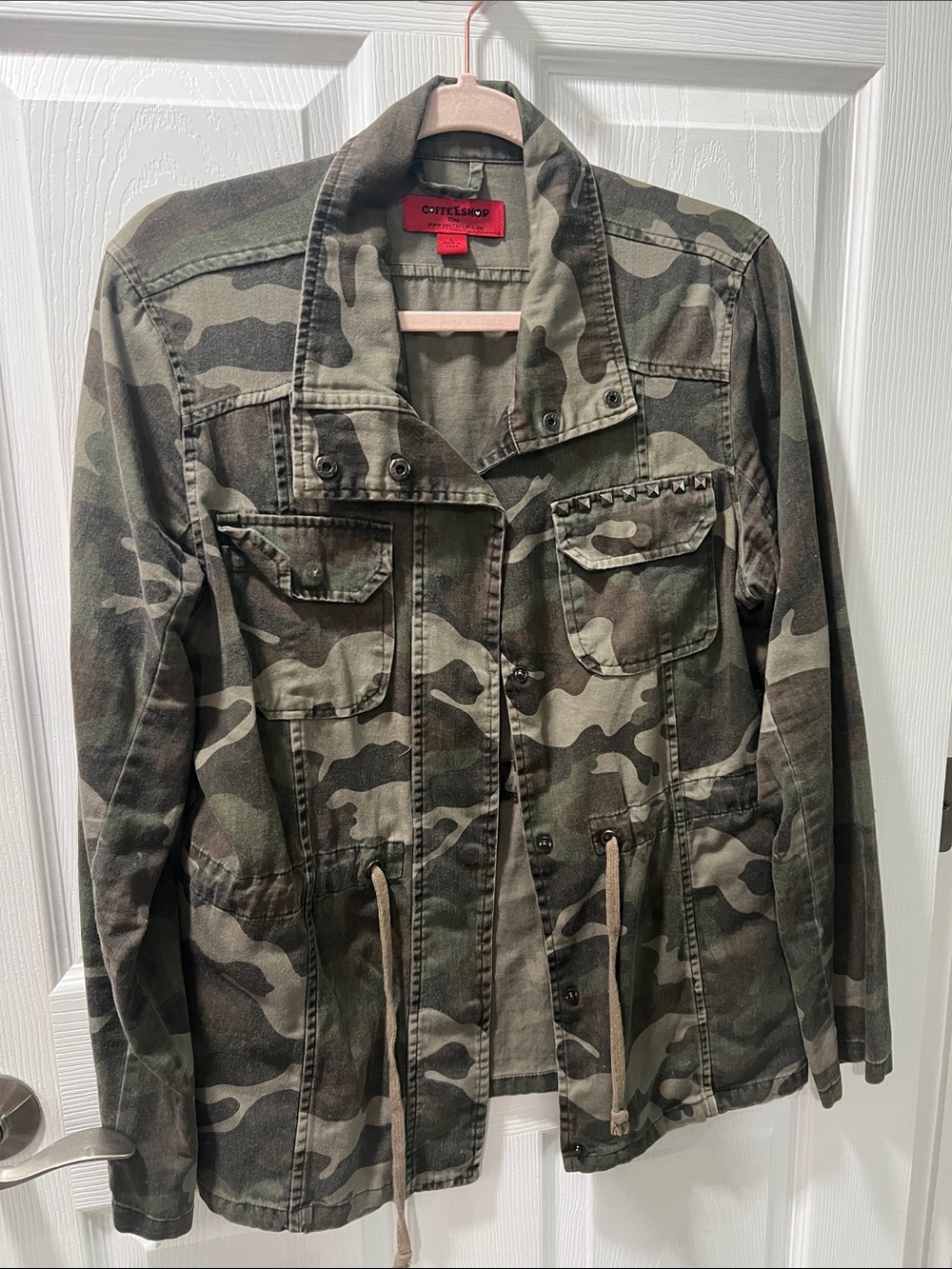 CoffeeShop Women's Camo Utility Jacket in Olive & Khaki